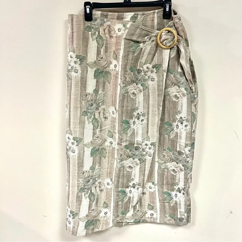 Vintage express linen floral print wrap skirt. Size 13/14